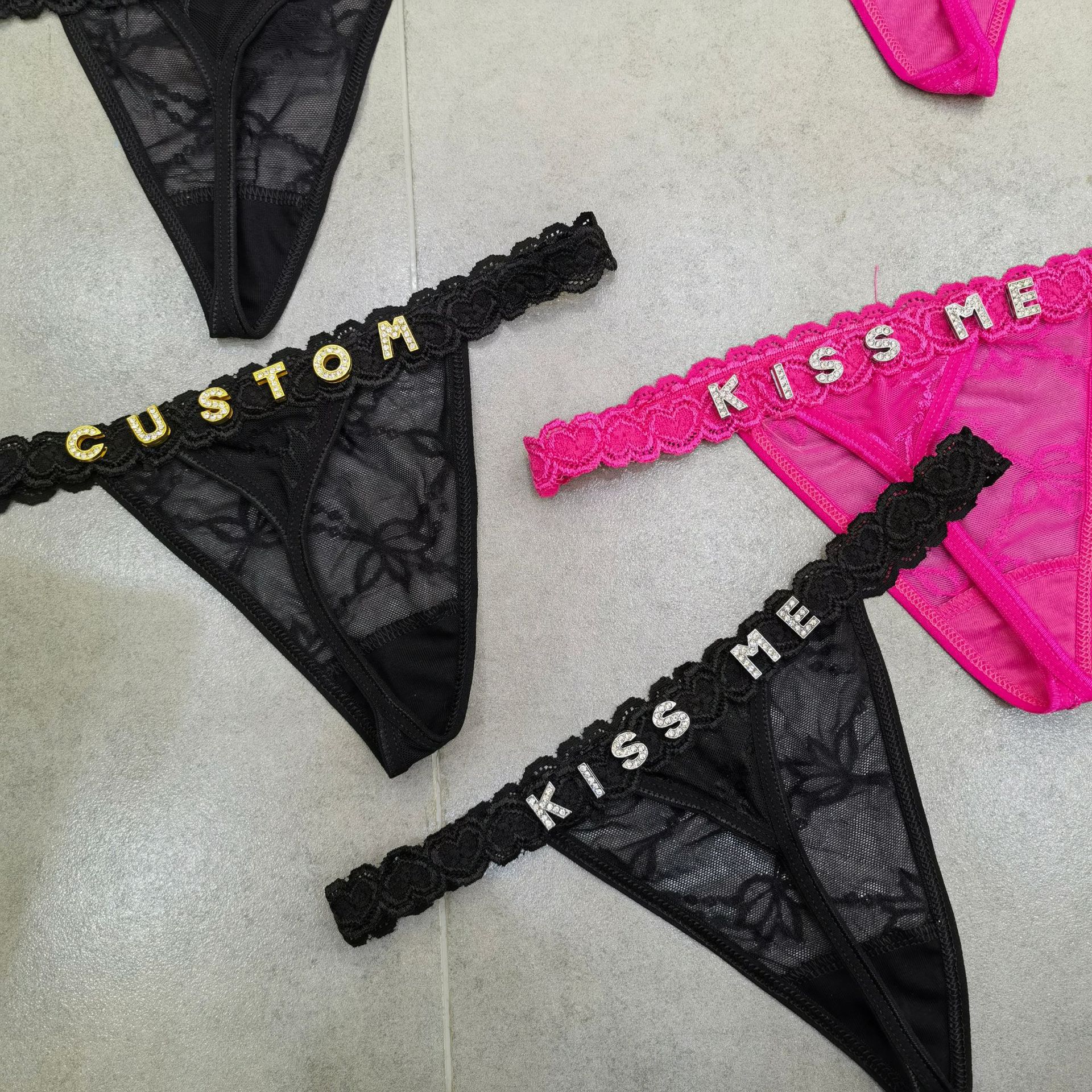Customize Thongs Crystal Name  - огляд і ціна Body Jewelry