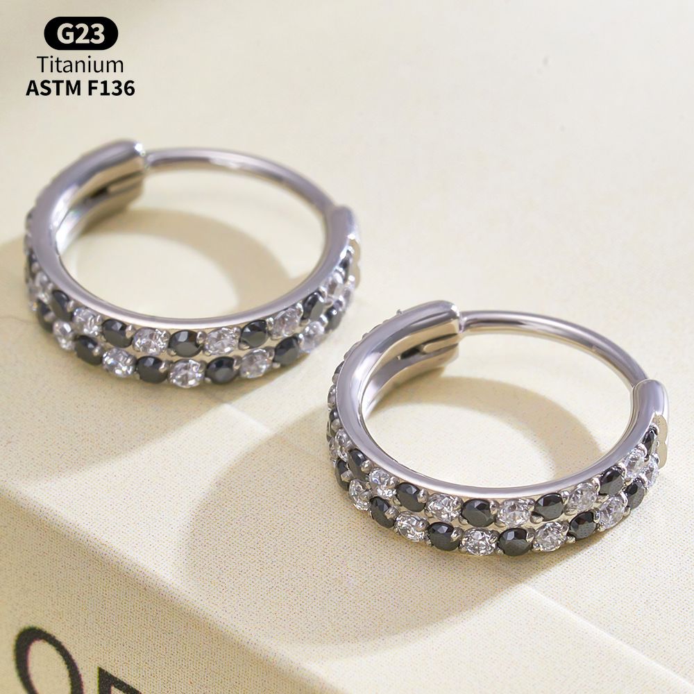 Titanium CZ Hinged Clicker Rin - огляд і ціна Body Jewelry Vertical Labret